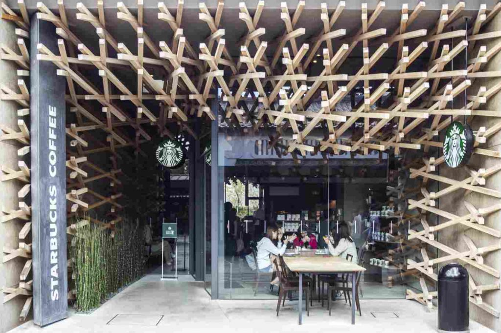 Starbucks-Coffee-Shop-Fukuoka-Japan